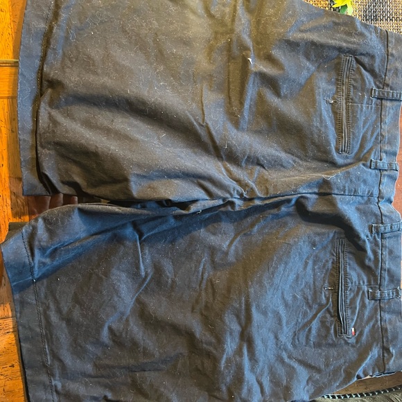 Tommy Hilfiger Men’s Shorts Excellent Condition 40 - Picture 3 of 3